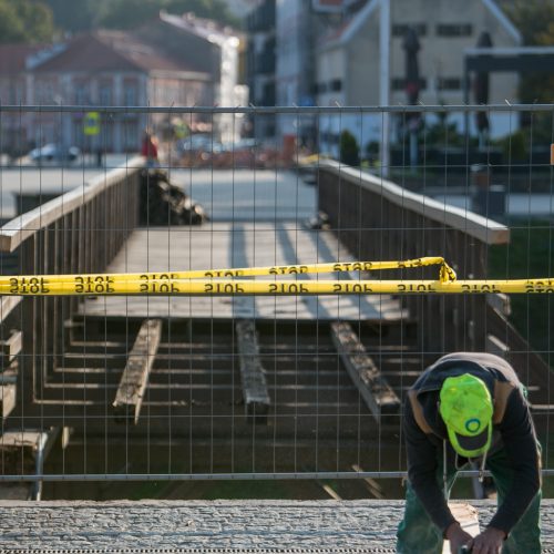 Kauno pilies pėsčiųjų tilto remontas  © Vilmanto Raupelio nuotr.