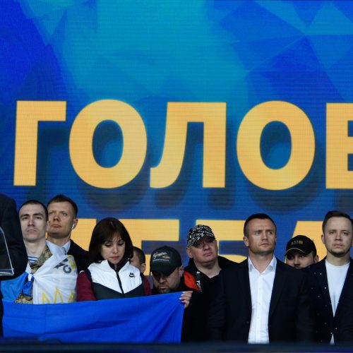P. Porošenkos ir V. Zelenskio debatai Kijevo stadione  © Scanpix nuotr.