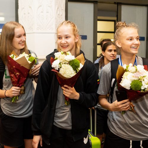Lietuvos krepšininkių, Europos jaunimo čempionių, sutikimas  © P. Peleckio / BNS nuotr.