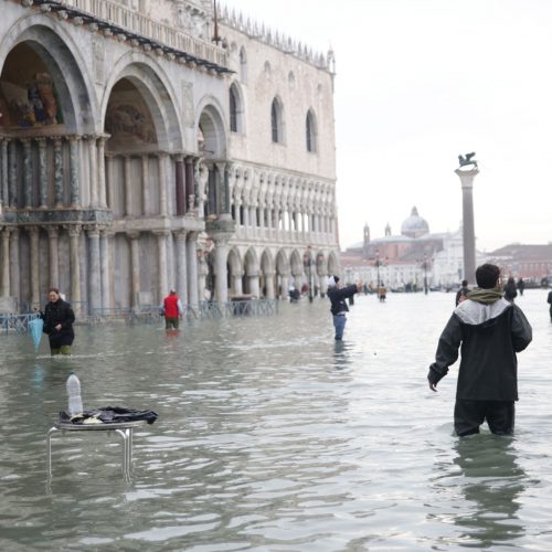 Veneciją užliejo potvynis  © Scanpix nuotr.