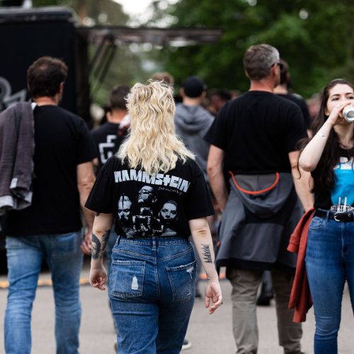  „Rammstein“ fanai renkasi į koncertą Vilniaus Vingio parke  © Ž.Gedvilos/BNS nuotr.