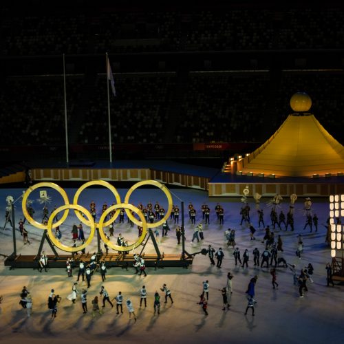 Tokijuje prasidėjo vasaros olimpinių žaidynių atidarymo ceremonija  © Scanpix ir K.Štreimikio nuotr. 