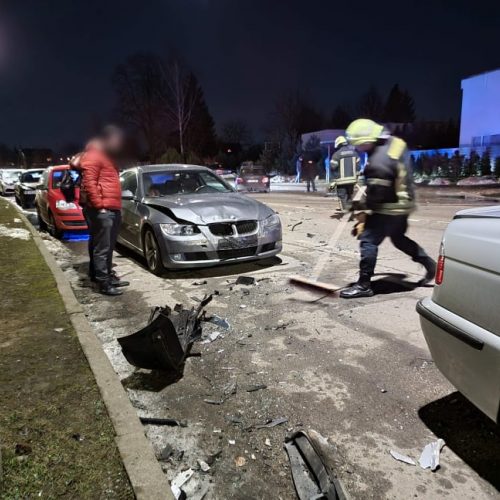 Stipri avarija Baltijos gatvėje  © Eitvydo Kinaičio nuotr.