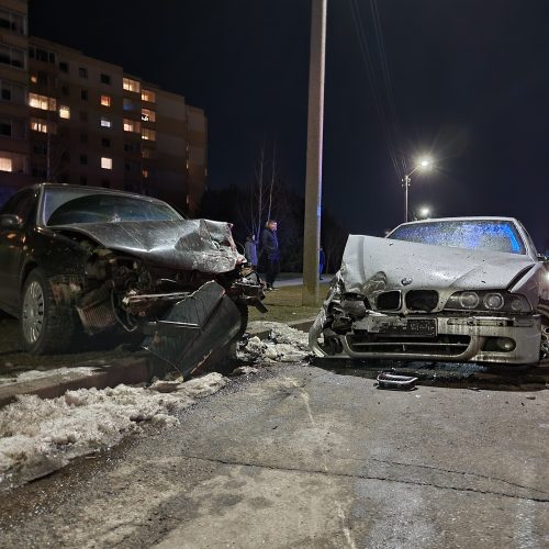 Stipri avarija Baltijos gatvėje  © Eitvydo Kinaičio nuotr.