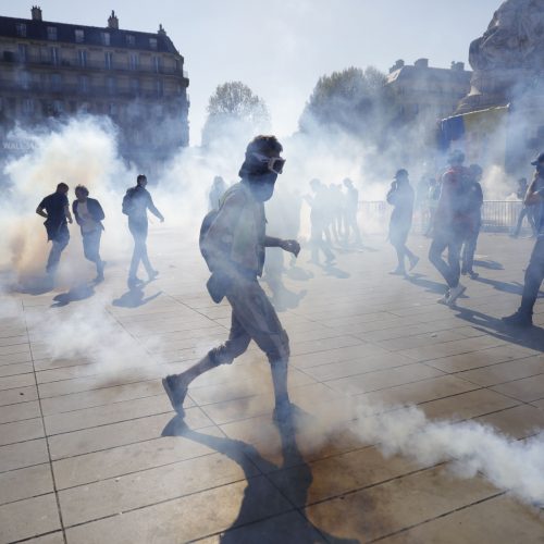 Paryžiuje vyko „geltonųjų liemenių“ protesto akcijos  © Scanpix nuotr.