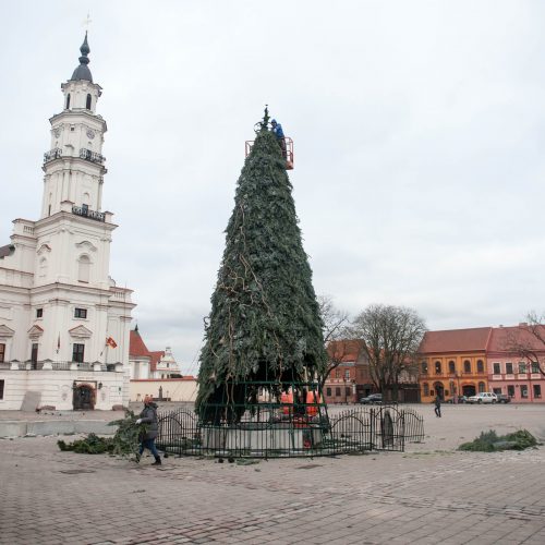 Kauno Kalėdų eglutės nupuošimas  © Akvilės Snarskienės nuotr.