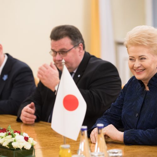 Prezidentė susitiko su Japonijos premjeru  © BFL nuotr.