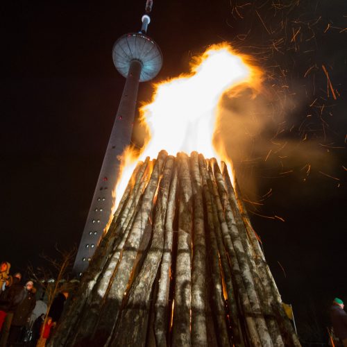 Vilniuje suliepsnojo atminimo laužai  © V. Skaraičio(BFL), M. Morkevičiaus (ELTA)  nuotr.