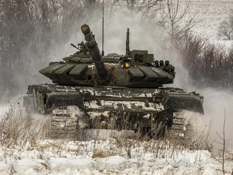Rusija skelbia po pratybų atitraukianti daugiau karių nuo Ukrainos sienų