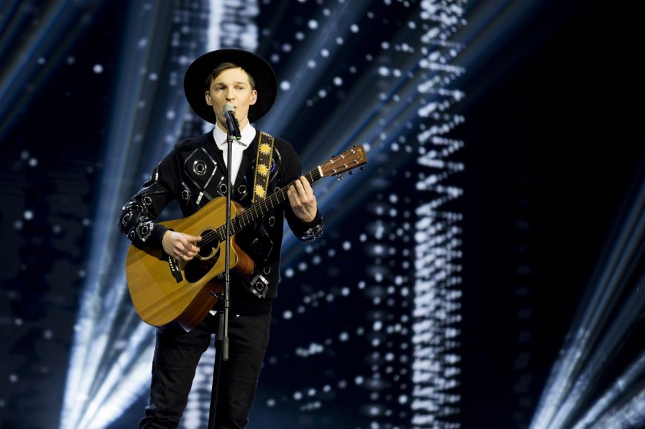 „Eurovizijos“ atrankoje komisiją stebino dainuojantis choreografas