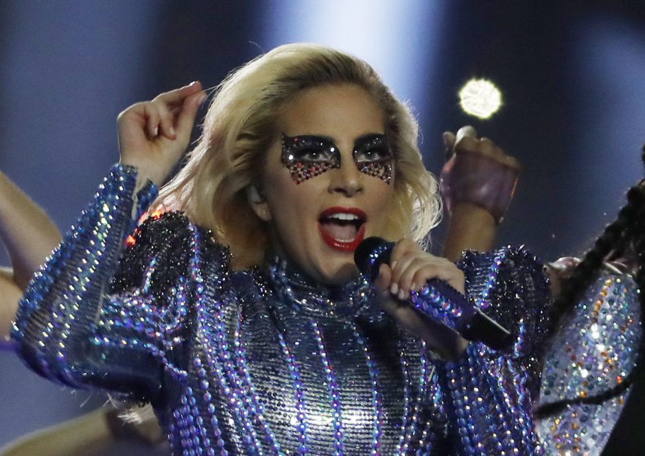 „Super Bowl“ finale į orą pakilo ne tik Lady Gaga, bet ir 300 dronų
