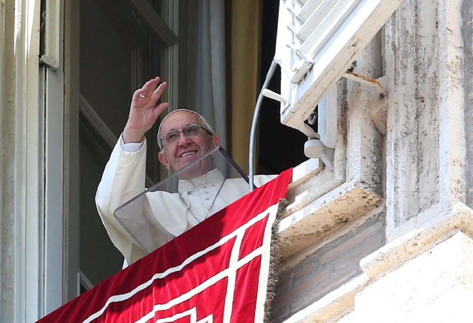 Popiežius Pranciškus siunčia sveikinimus lietuvių tautai