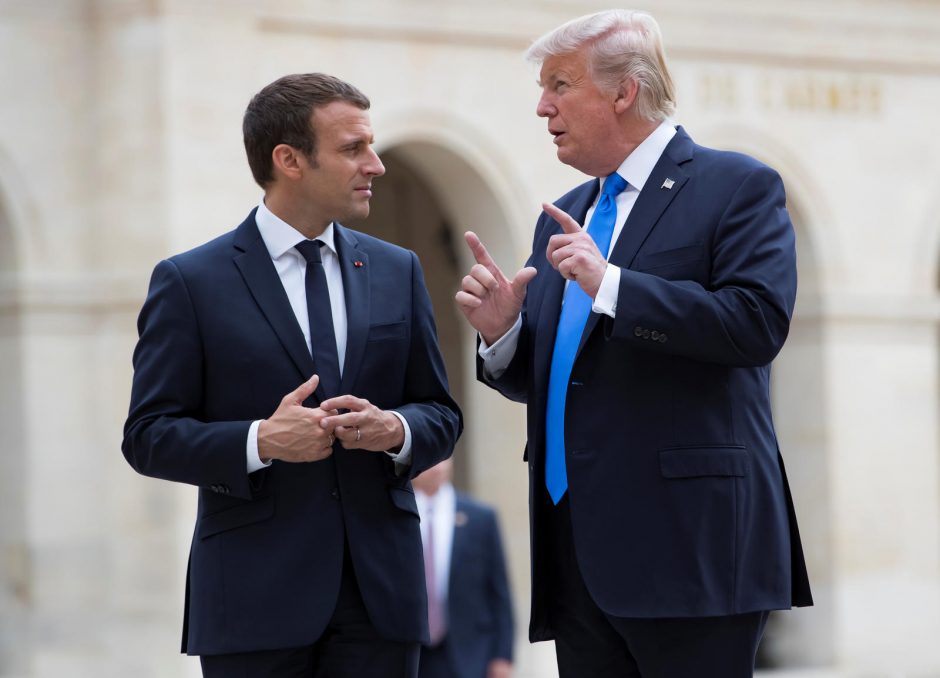 E. Macronas: pasiekėme susitarimą su D. Trumpu dėl interneto milžinų mokesčio