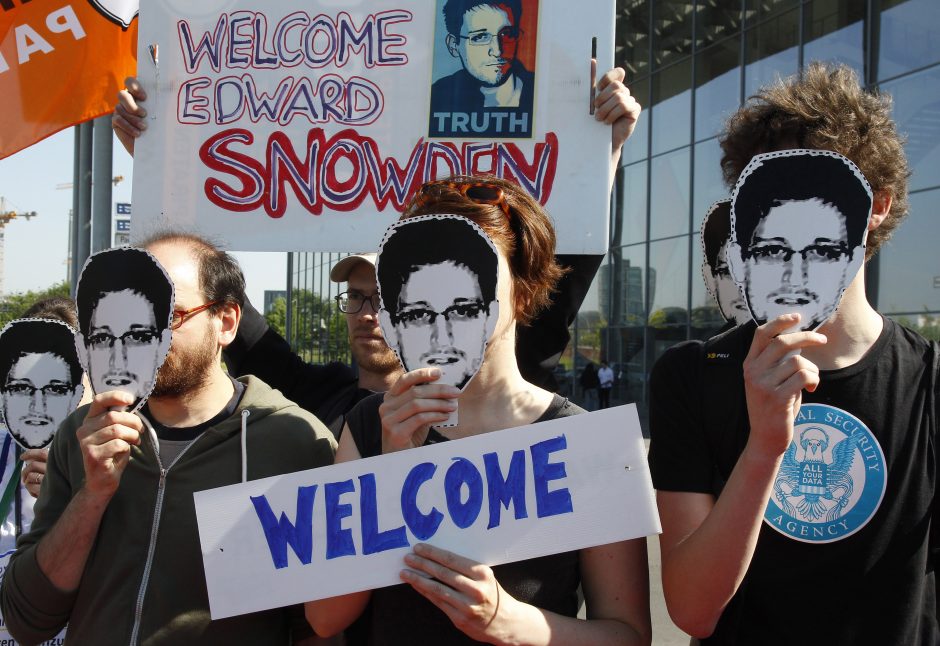 JAV paslapčių viešintojui E. Snowdenui – leidimas gyventi Rusijoje dar trejus metus