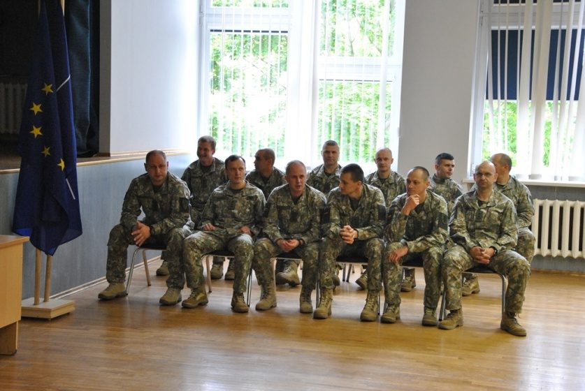 Į NATO misiją Afganistane išlydėta nauja Lietuvos karių grupė