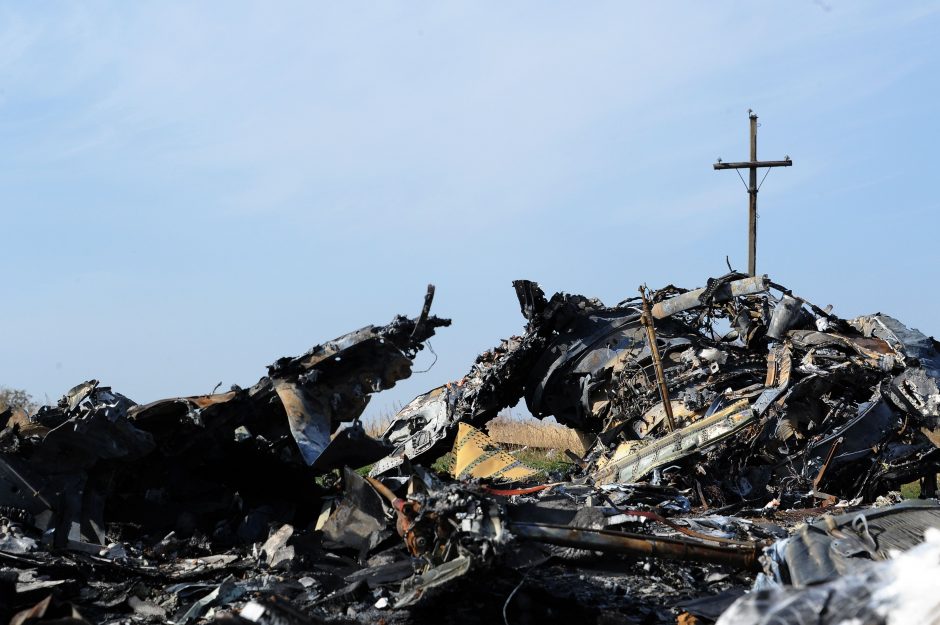 ES ragina Rusiją tęsti konsultacijas su Australija ir Nyderlandais dėl MH17