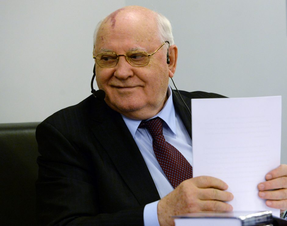 Prokurorai vertins skundą dėl liudytojo statuso M. Gorbačiovui