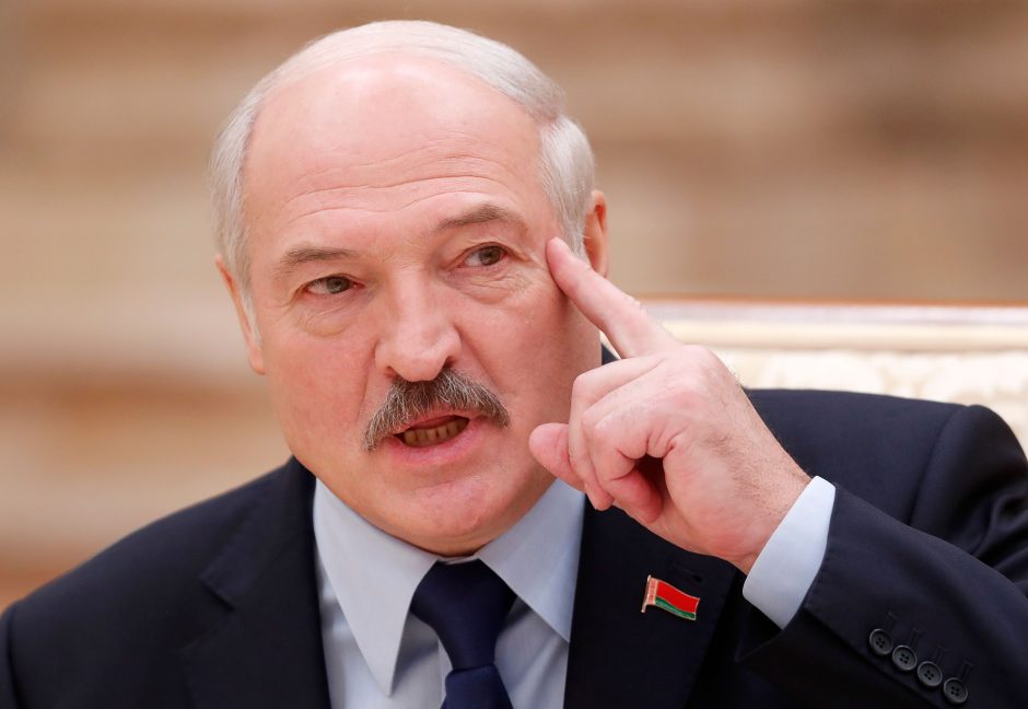 A. Lukašenka: belaisvių neimsime