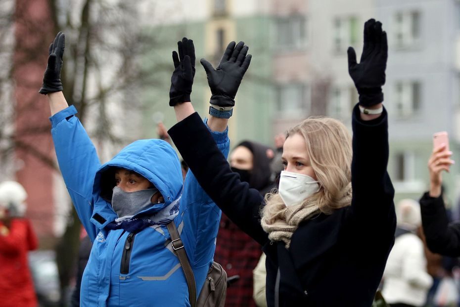 Baltarusijoje atliekamos kratos opozicijos žurnalistų namuose