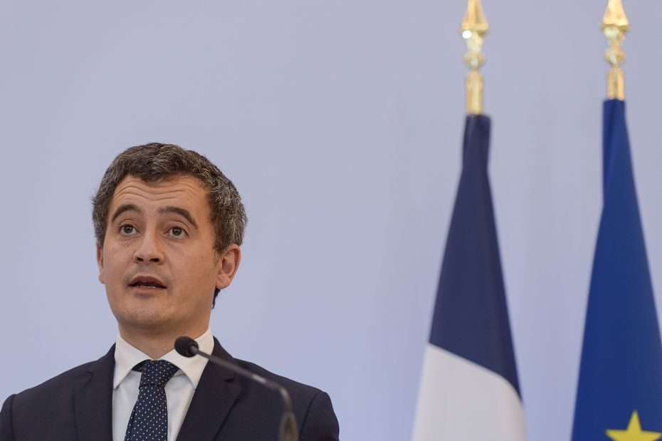 Prancūzų VRM vadovas kritikuojamas dėl siūlymo riboti žurnalistų darbą per protestus