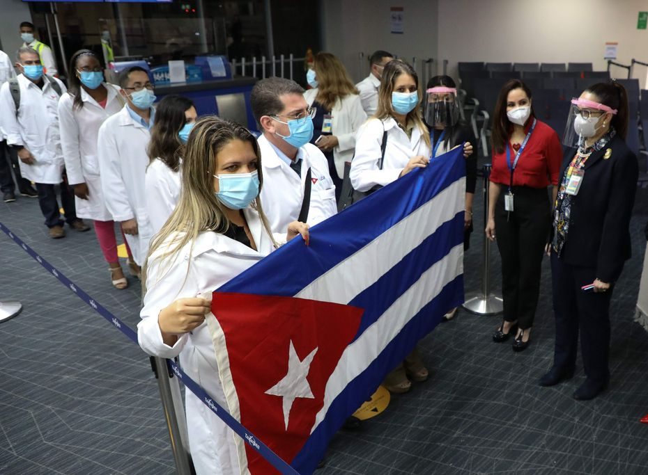 Kuba skelbia, kad piliečius skiepys savos gamybos vakcina