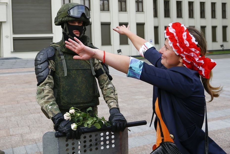 Baltarusijos opozicija ragina karius pereiti tautos pusėn