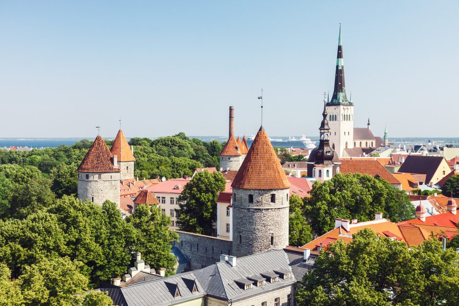 EK įspėjo Estiją dėl nepakankamai griežtos kovos su rasizmu