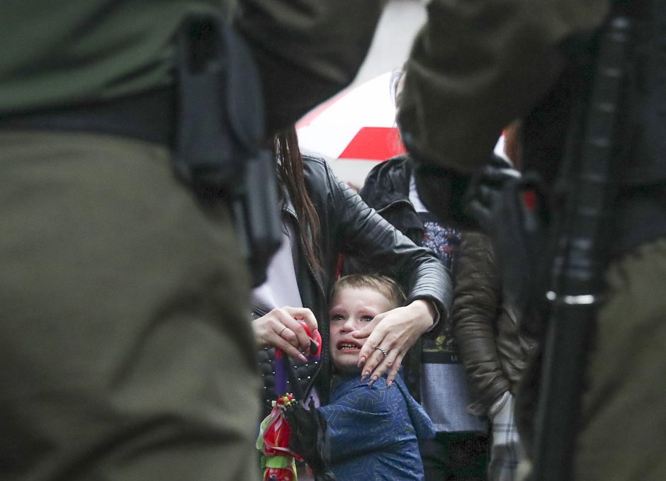 Nauja grėsmė protestuotojams Minske: gali pradėti atiminėti vaikus