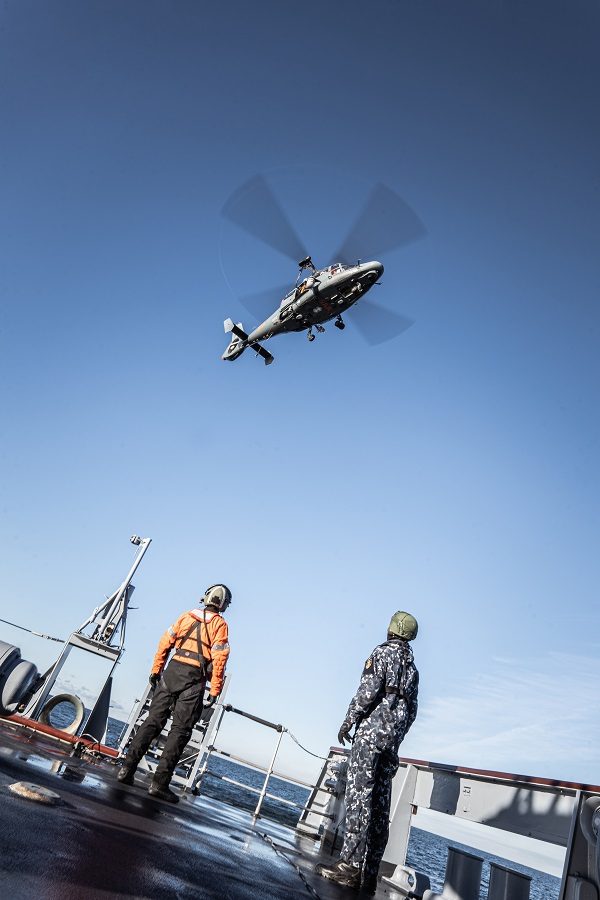 Karinės jūrų pajėgos demonstravo, kaip vykdoma išminavimo operacija Baltijos jūroje