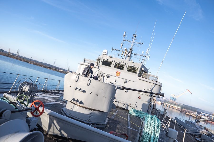 Karinės jūrų pajėgos demonstravo, kaip vykdoma išminavimo operacija Baltijos jūroje