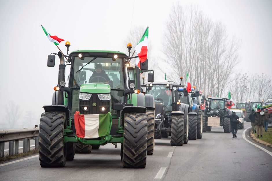 Italijos ūkininkai plečia protestus 