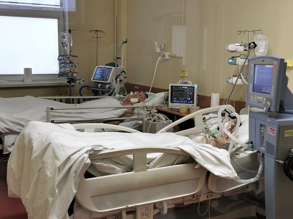 Klaipėdos universitetinės ligoninės medikai: dirbame įtemptai, tačiau susitelkę