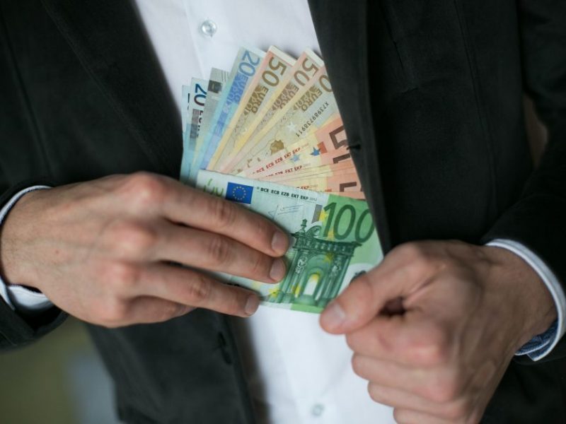 Vyras prarado 13,2 tūkst. eurų: įsigytos prekės taip ir nesulaukė