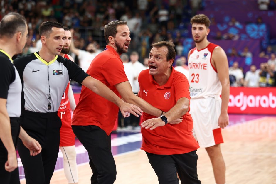 Per „EuroBasket“ įtampa aikštėse ir užkulisiuose