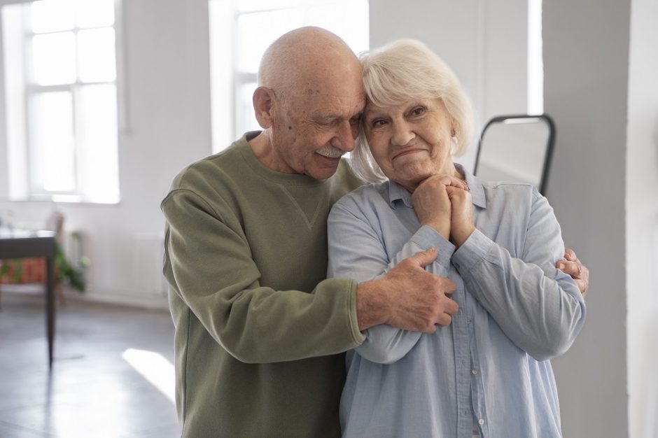 Kaip atitolinti senjorams gresiančius sveikatos sutrikimus?