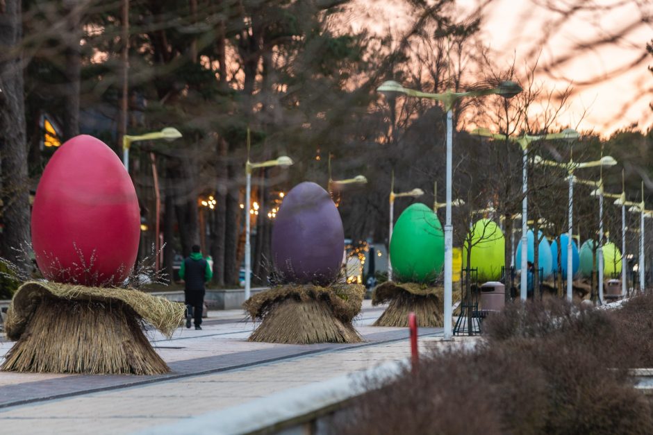 Palanga tradiciškai Velykas pasitinka pasipuošusi Margučių alėja