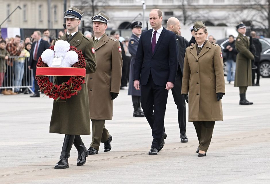 Britų princas Williamas padėkojo Lenkijos žmonėms už pagalbą Ukrainai