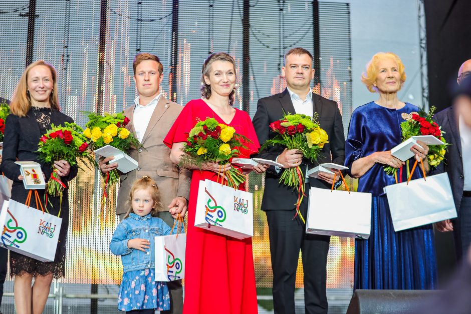 Padėkos ir garbingi apdovanojimai Kauno miesto šviesuliams
