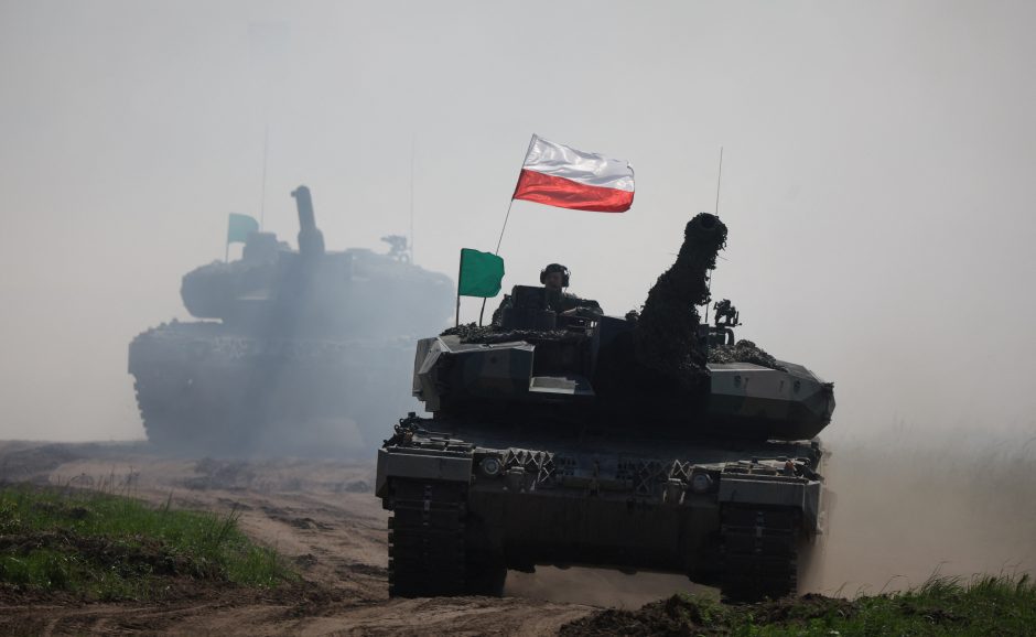 Rusija tvirtina reaguosianti į NATO pajėgų telkimą Lenkijoje