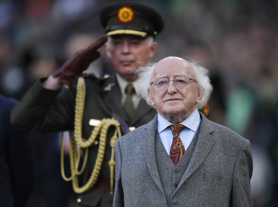 Airijos prezidentas raginamas išdėstyti aiškią poziciją dėl karo Ukrainoje