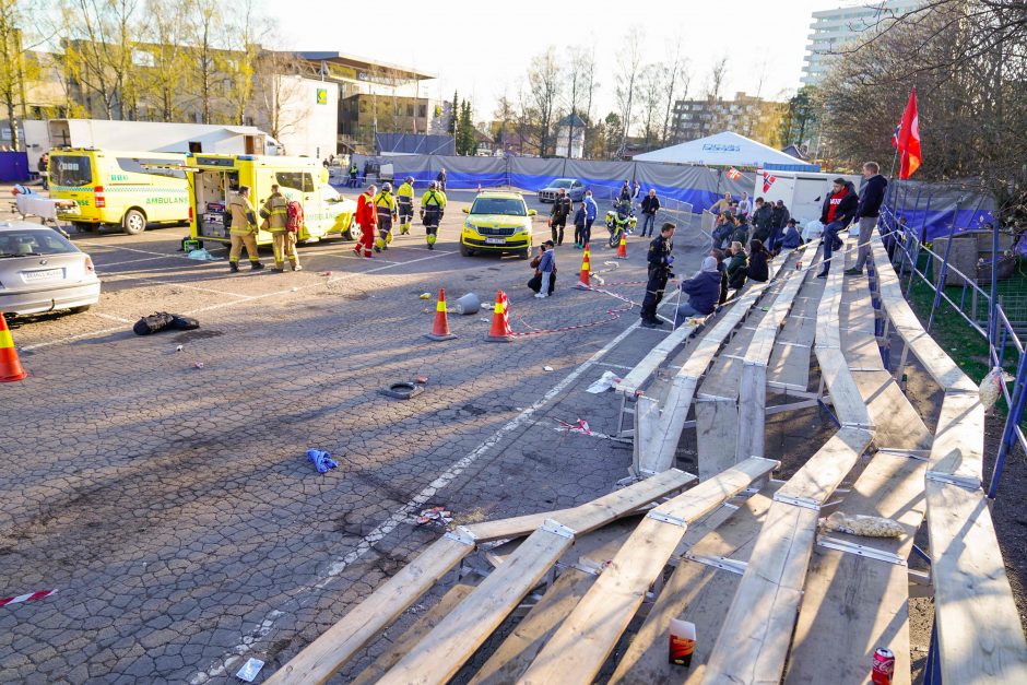 Oslo automobilių parodoje mašinai įsirėžus į minią sužeisti šeši žmonės