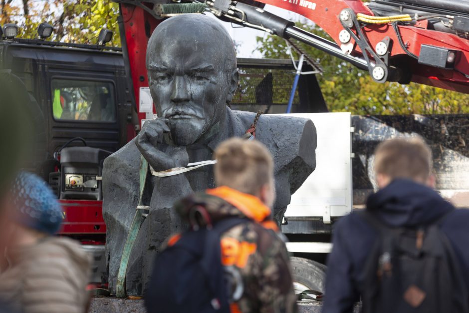 Suomija nuvertė paskutinę sovietų lyderio V. Lenino statulą