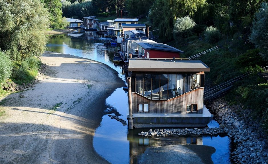 Europa kenčia nuo didžiulės sausros: išdžiūvo upės, ežerai, kai kur uždaryta laivyba