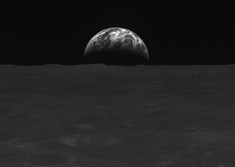 Pietų Korėjos Mėnulio orbitinis aparatas atsiuntė Žemės ir Mėnulio nuotraukų
