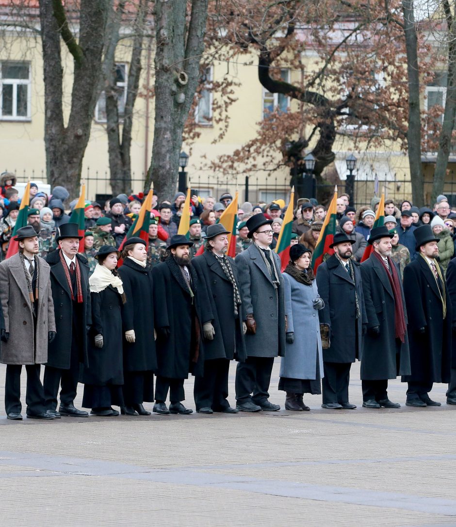 Menininkė L. M. Bujė – aistringa gyvenimo mokyklos mokinė