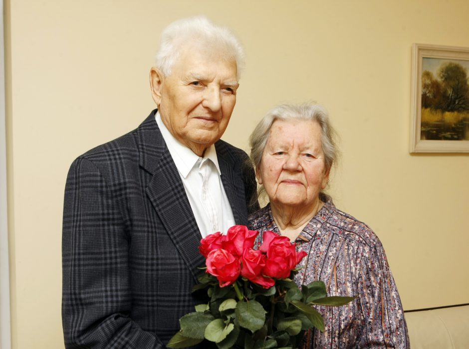 70-ąsias vestuvių metines atšventę klaipėdiečiai atskleidė ilgos santuokos paslaptį