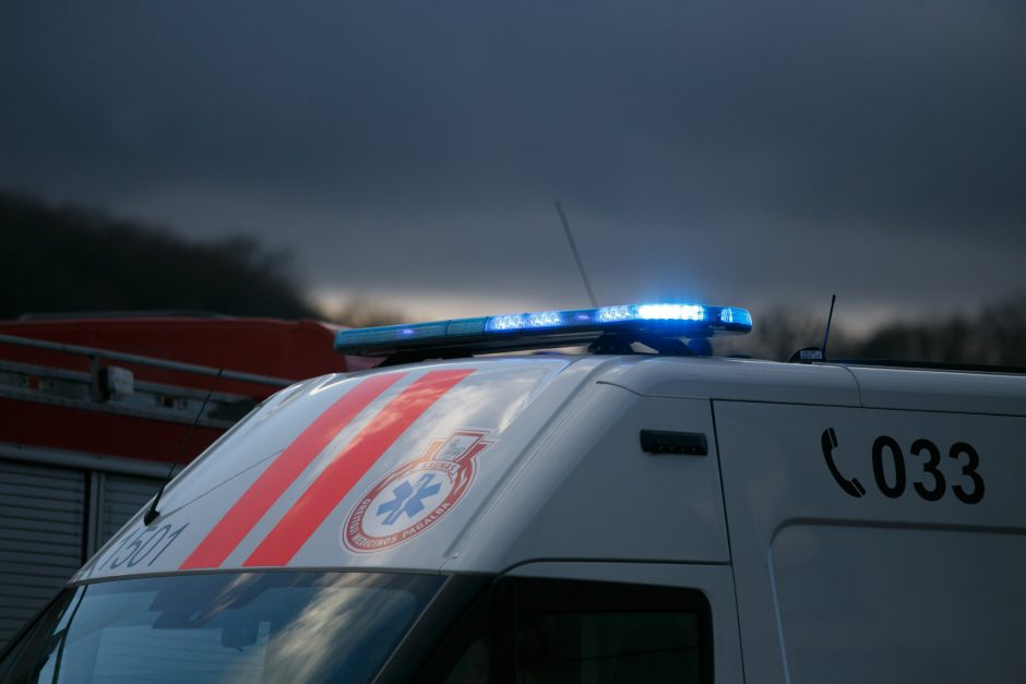 Kėdainių rajone žuvo automobilio partrenktas pėsčiasis