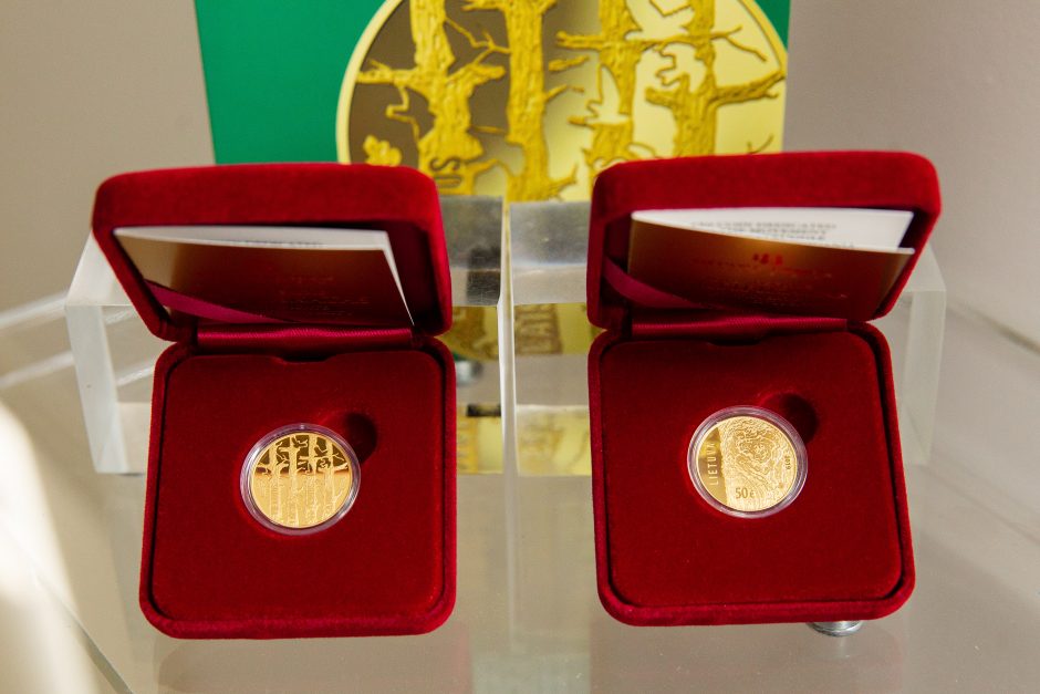 Išleista kolekcinė aukso moneta Lietuvos Laisvės Kovos Sąjūdžiui