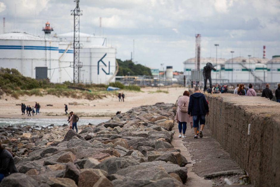 Tikimasi, kad smėliu papildyti Klaipėdos paplūdimiai atlaikys žiemos audras