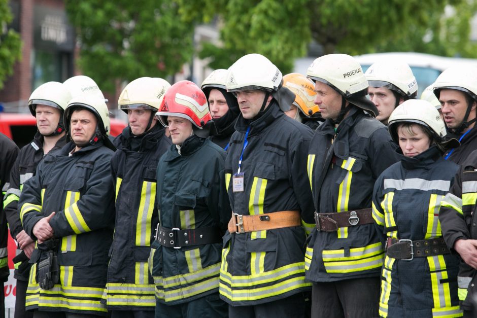 Lietuvos ugniagesiai gelbėtojai mini Šv. Florijono dieną